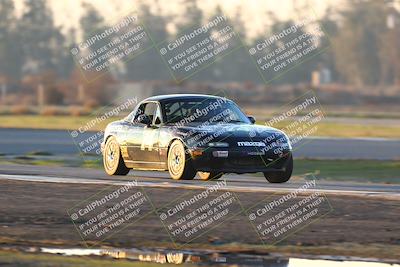 media/Jan-13-2024-CalClub SCCA (Sat) [[179f4822a7]]/Group 7/Sunset (Race)/